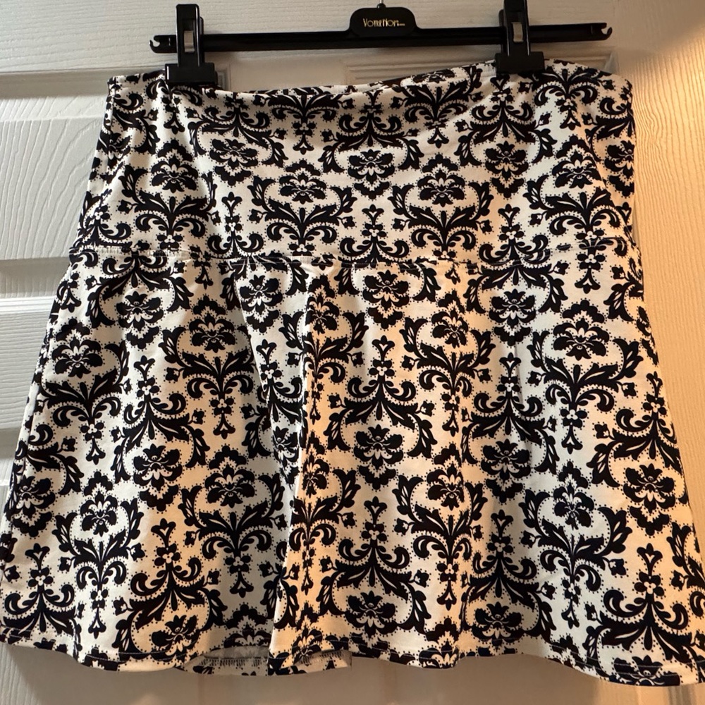 Lands' End Black and White Floral Mini Skirt